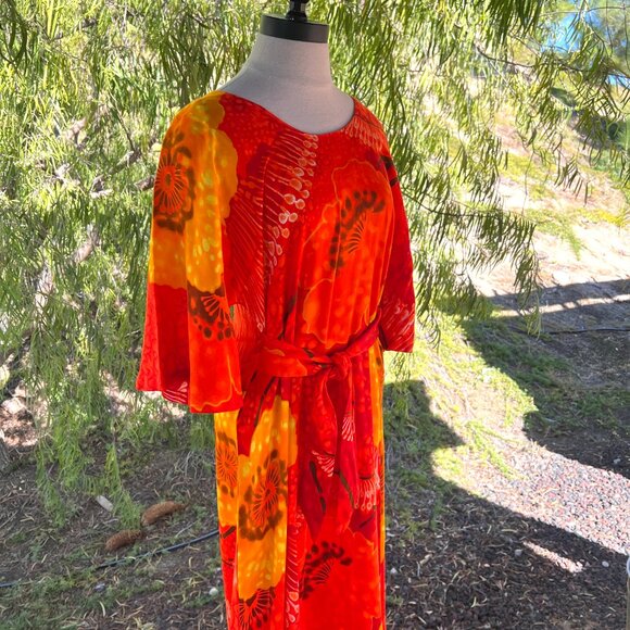 60's Hilo Hattie Dress - Maxi - Funky Floral - Bright & Vibrant - Size 12 - Picture 3 of 11